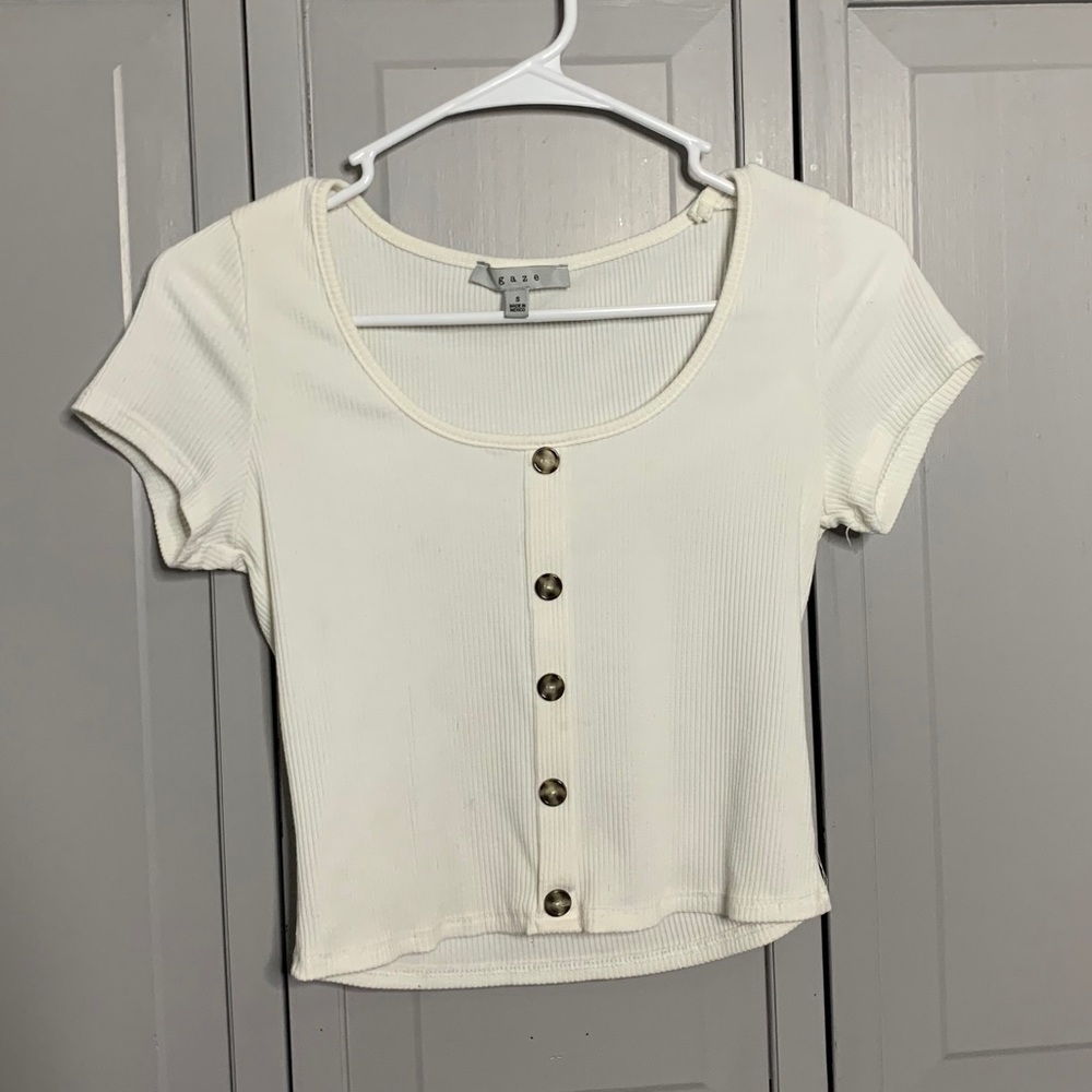 White ribbed crop top!